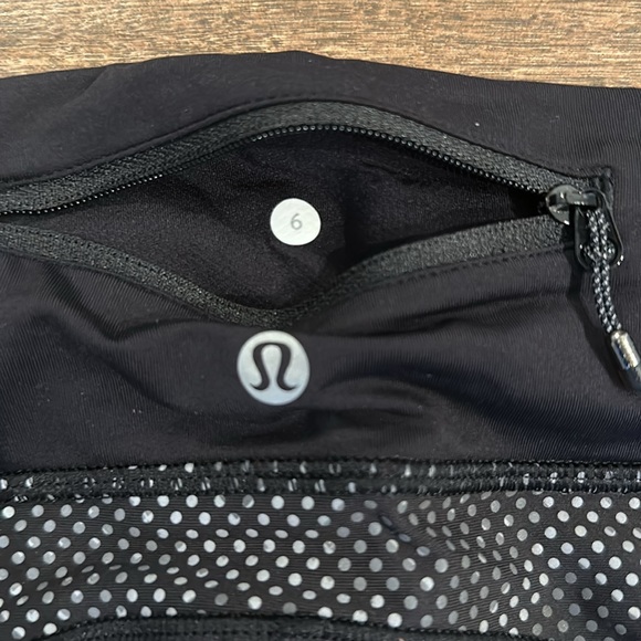 Lululemon Speed Tight Kill the Lights Reflective Reptile size 6 - Picture 4 of 5